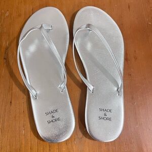 Shade & Shore Metallic Silver Sandals